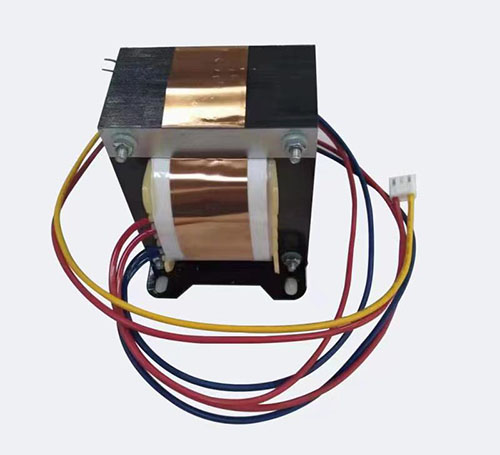 Voltage conversion power transformer